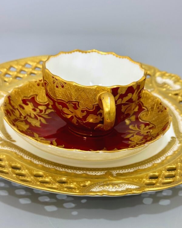 Royal Crown Derby Fincan - Görsel 6
